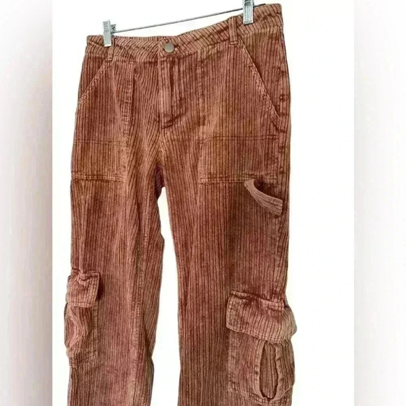 BDG Y2k Corduroy Cargo Pants Acid-Washed NWOT Size 4 Color Burnt Orange - Picture 4 of 9